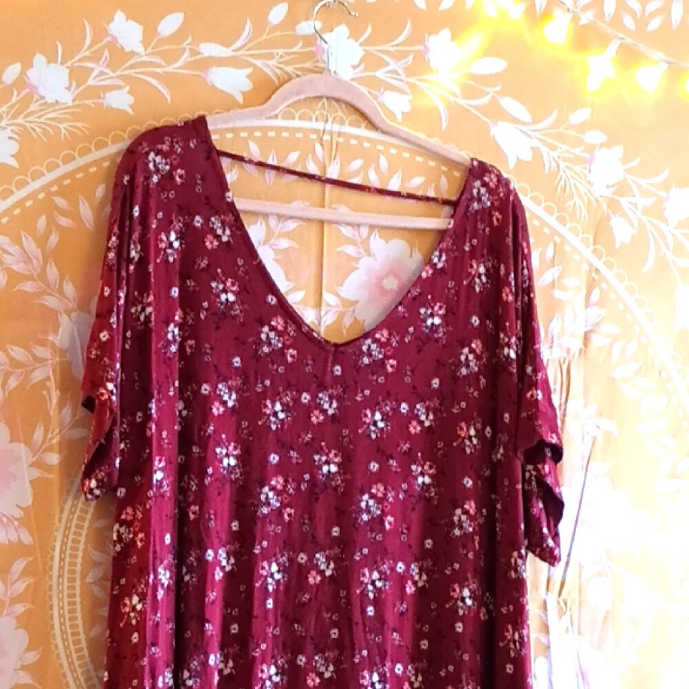 24/7 Maurice's Red Floral Circle Hem Maxi Dress Size 3XL - Picture 2 of 5
